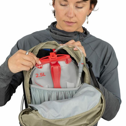 Hikelite™ 18 Hiking Backpack - US 9016