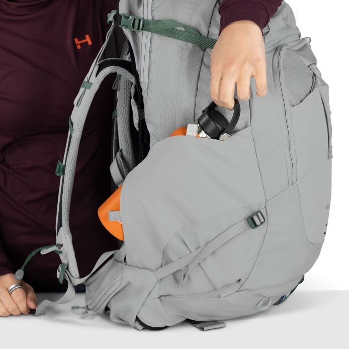 Mira™ 34 Hiking Hydration Backpack - US 8749